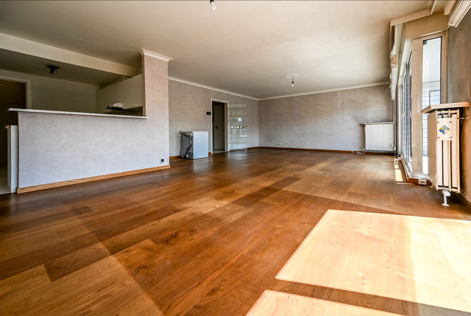 Ruim energiezuinig appartement met 3 slaapkamers te Waarschoot 