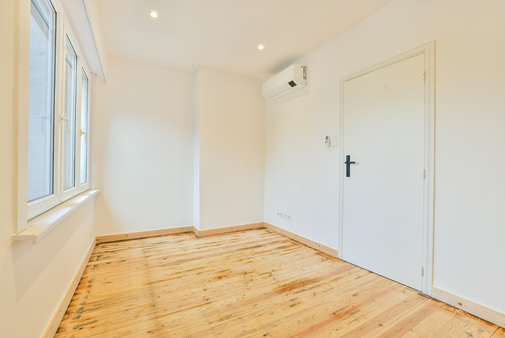 Gerenoveerde woning met 4 slaapkamers te Blankenberge 