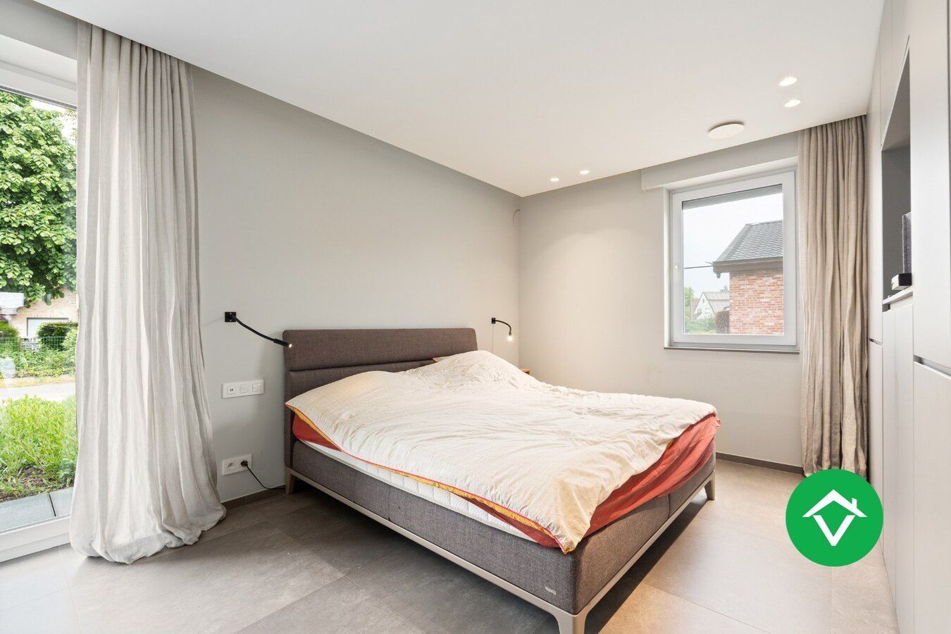 Instapklare woning met 4 slaapkamers en garage te Torhout 