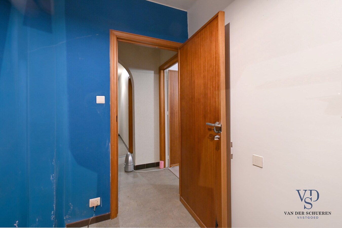 Goed gelegen  half open in Asper 