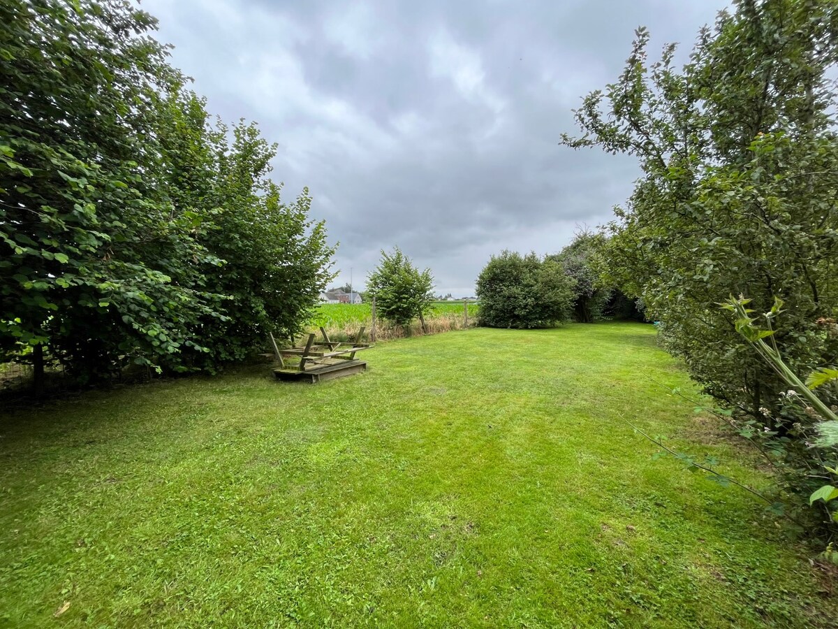 Knusse Half Open Bebouwing 