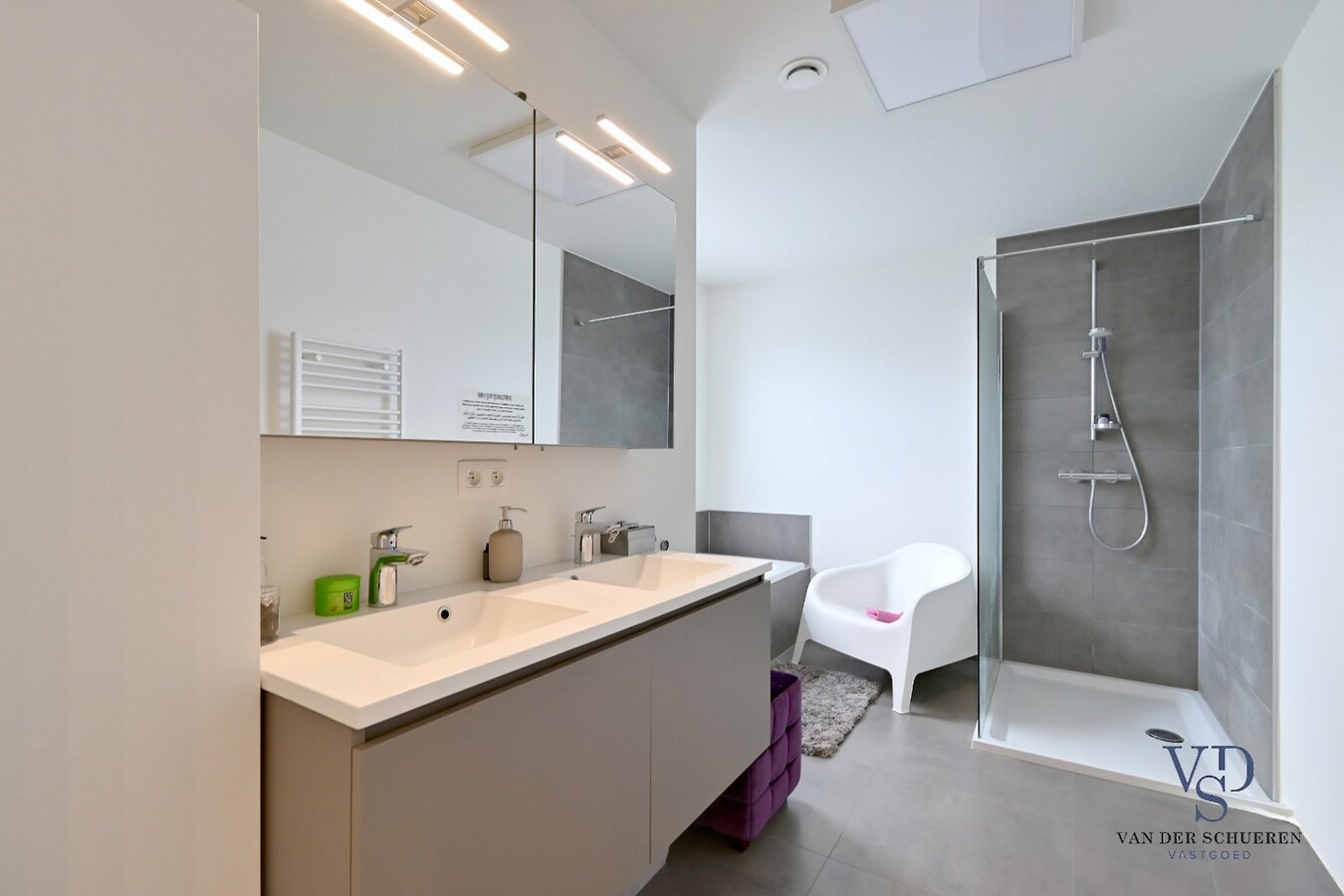 Unieke woning mét tuin in Eke. 