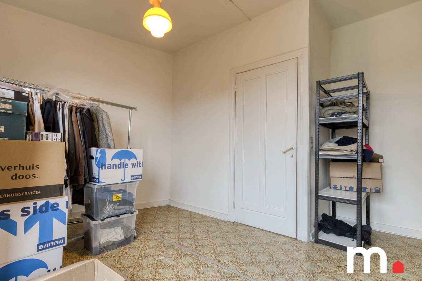 Centrumwoning met 3 slaapkamers en zonnige tuin te Moen! 