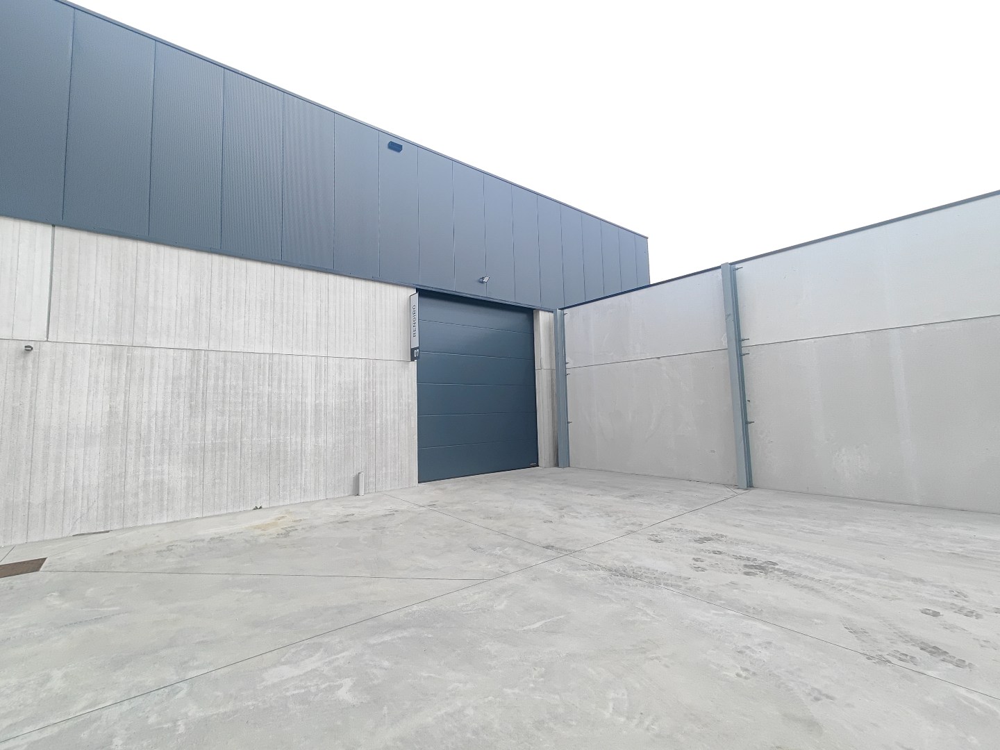 Nieuwbouw loods te huur van 235m² 