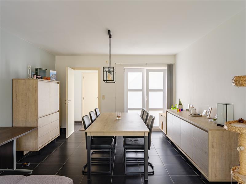 VERKOCHT! Uitzonderlijk mooie woning in residentiële wijk te Eeklo 