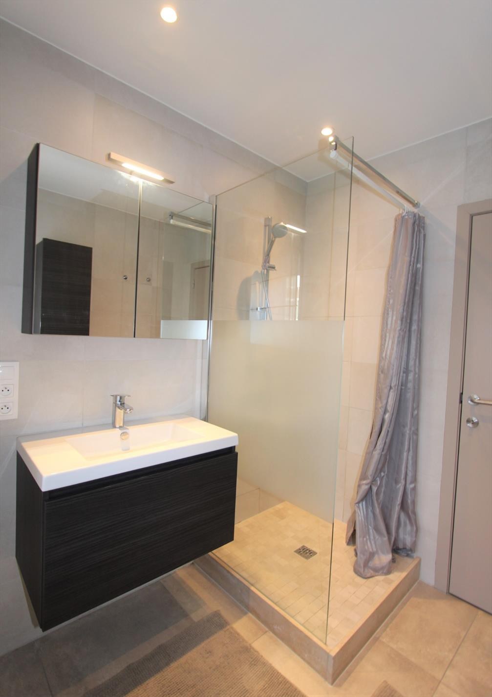 MODERN DUPLEX APPARTEMENT IN HET STADSCENTRUM 