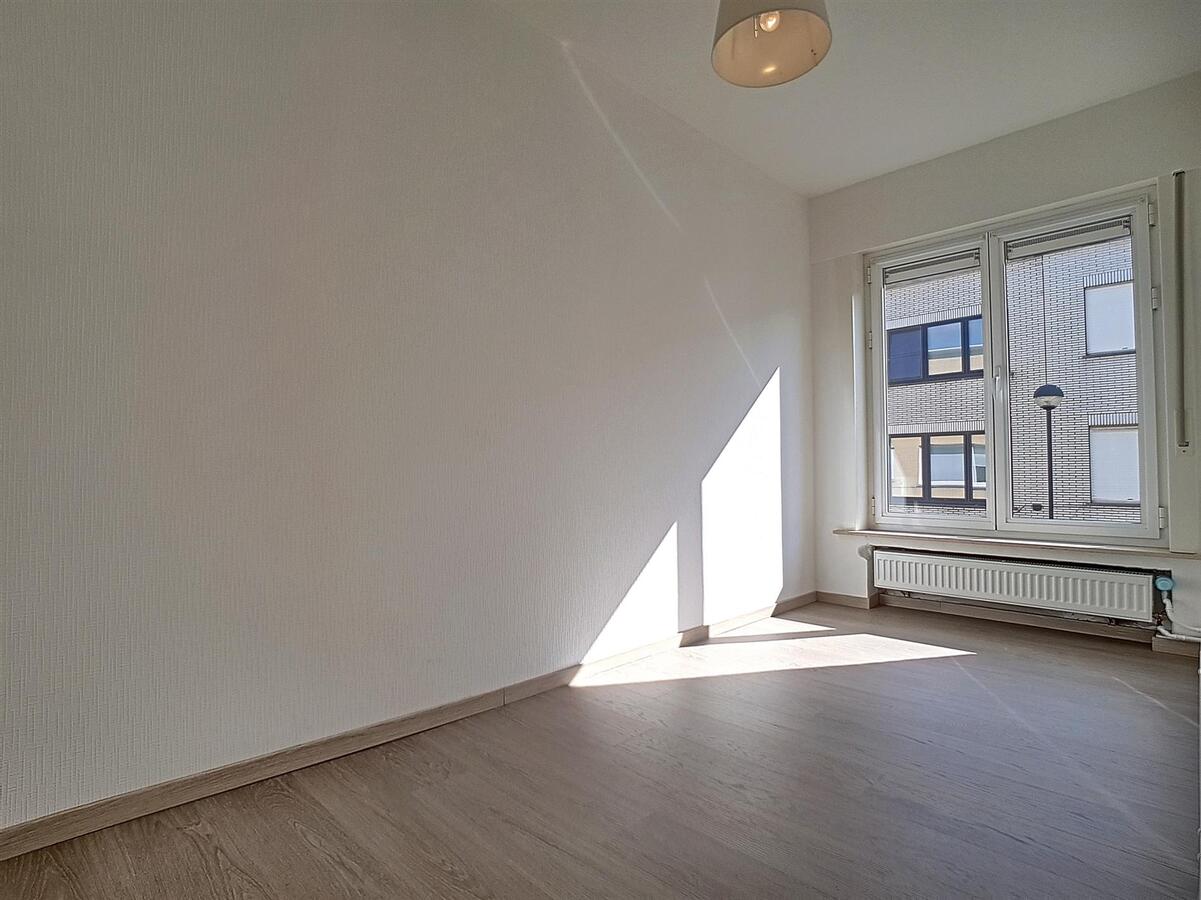 Leuk, lichtrijk appartement op rustige ligging vlakbij het centrum - Heist 