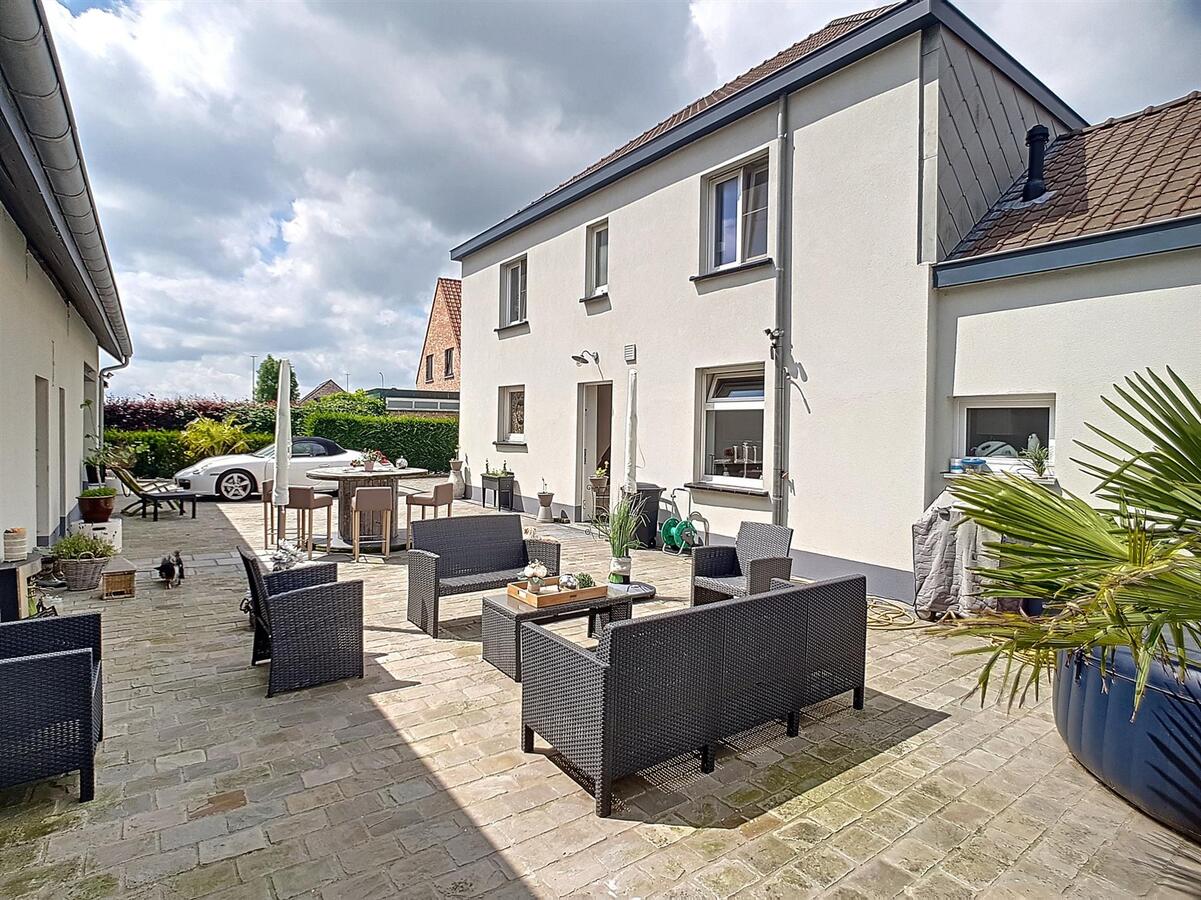 Woning met loods op perceel van 1018 m² - Westkapelle 