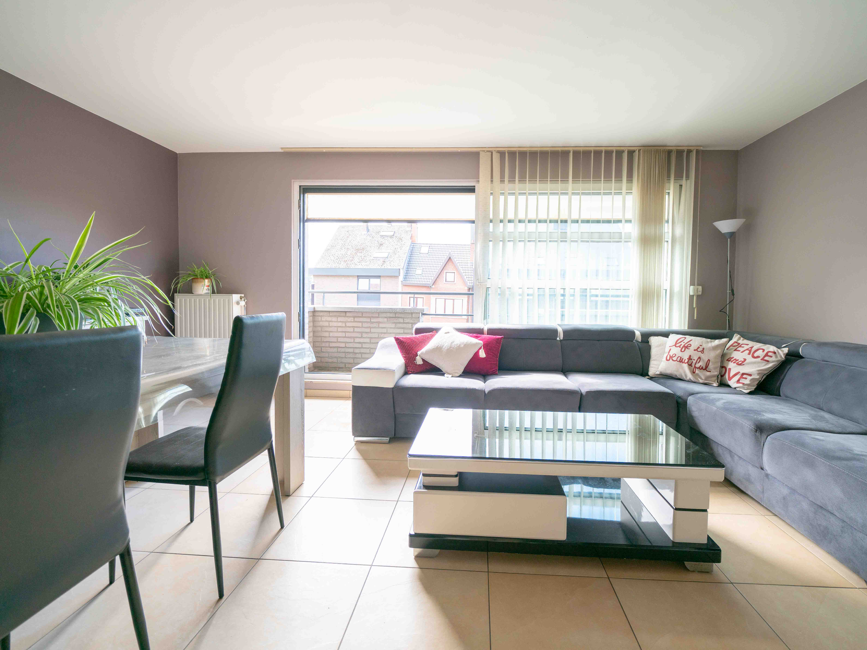 Instapklaar 2-kamer appartement nabij centrum Dilbeek 