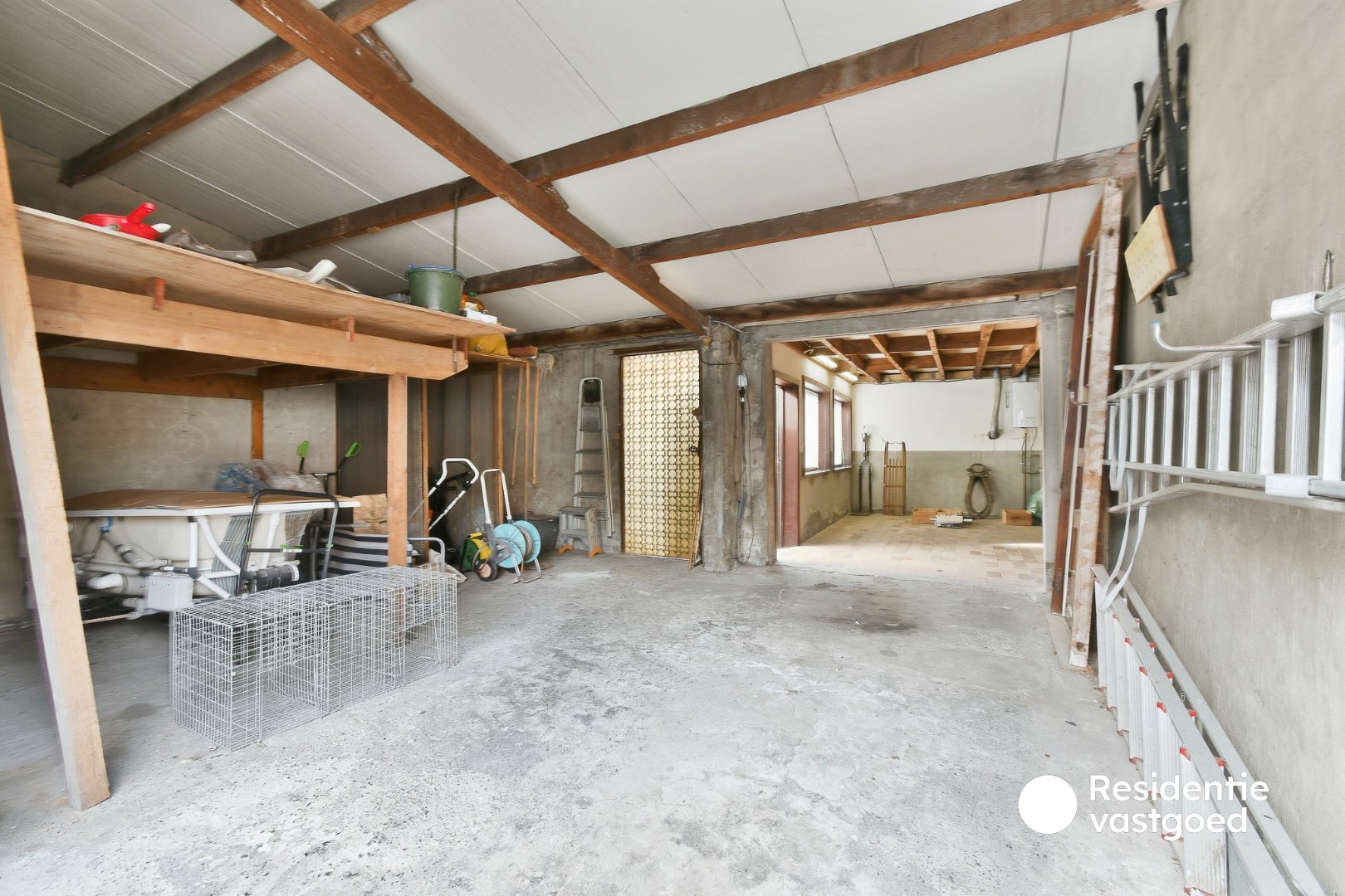 Ruime rijwoning met 6 slaapkamers in Gistel 