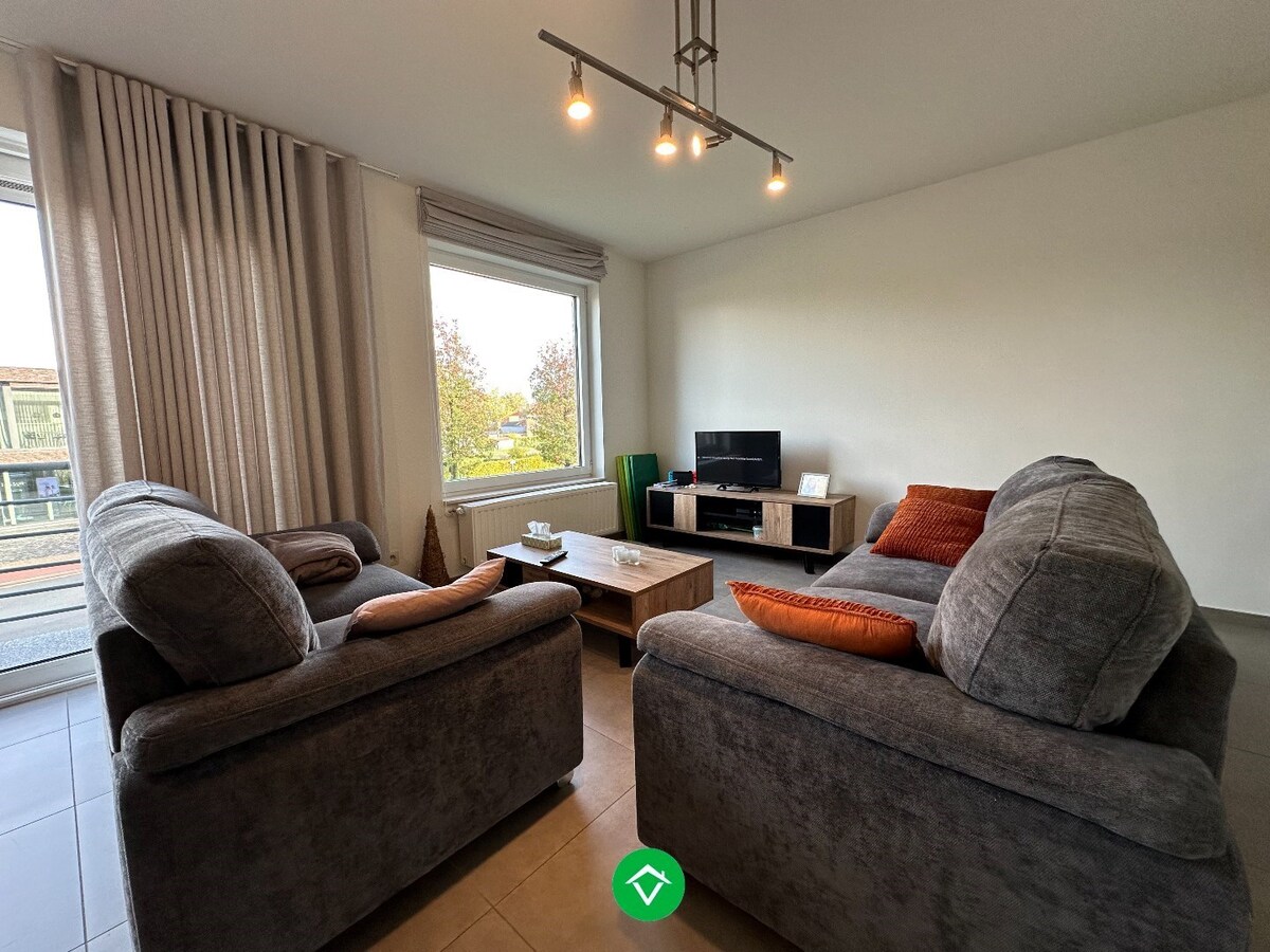 Instapklaar appartement met autostaanplaats te huur in Koekelare 