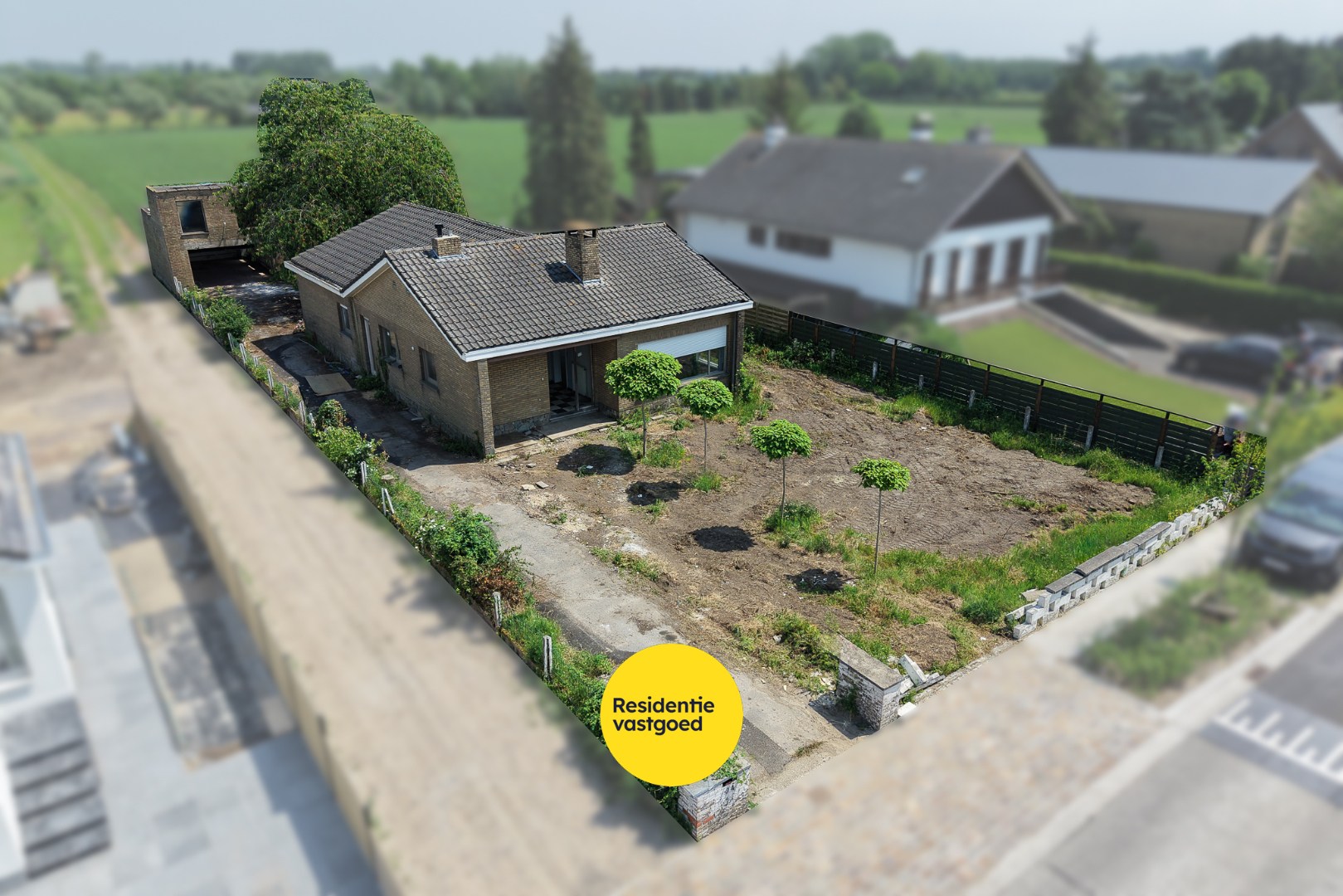 Bungalow op 959 m² met open zicht te Sijsele (Damme) 