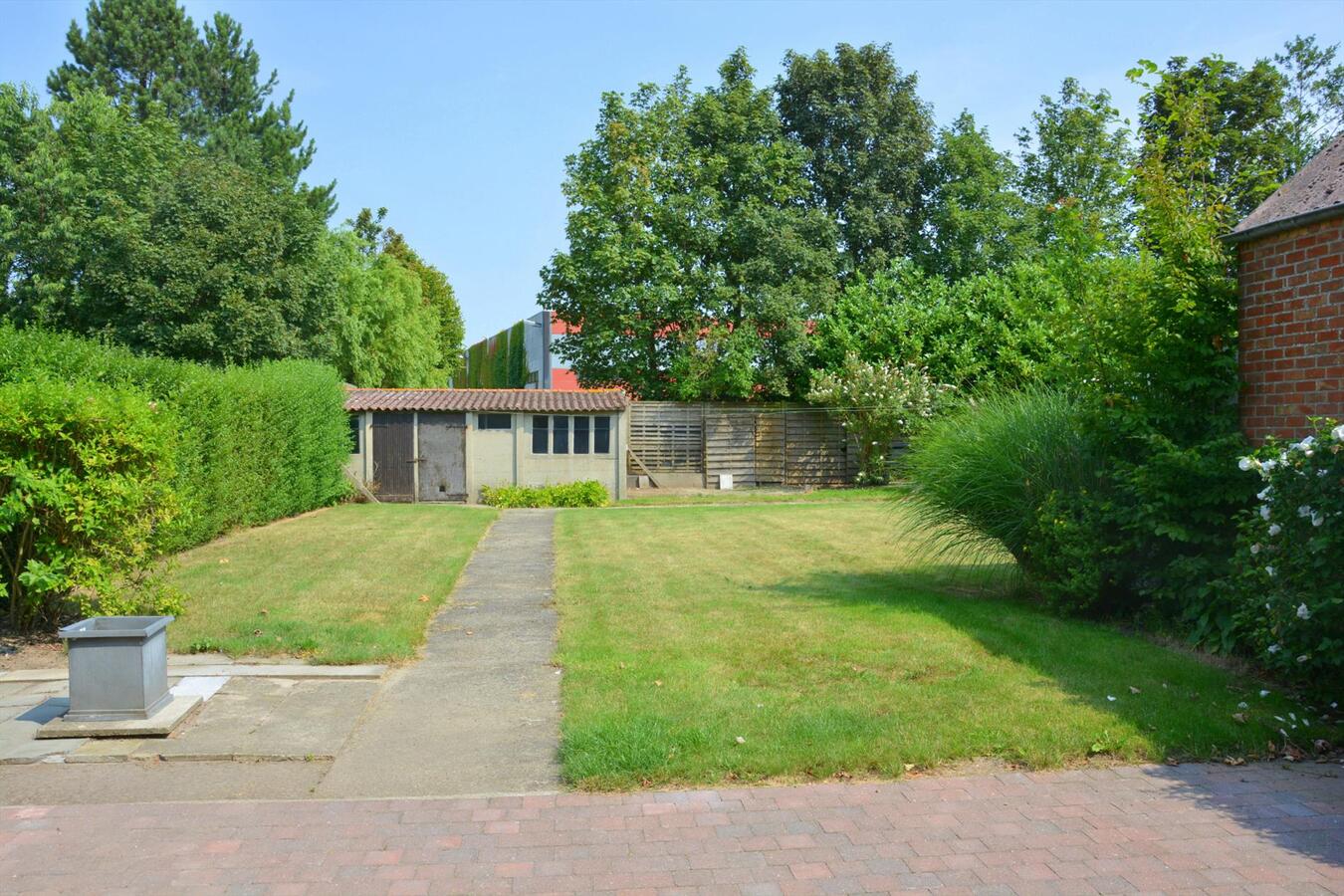 Gezellige charmante woning met garage en zonnige tuin 