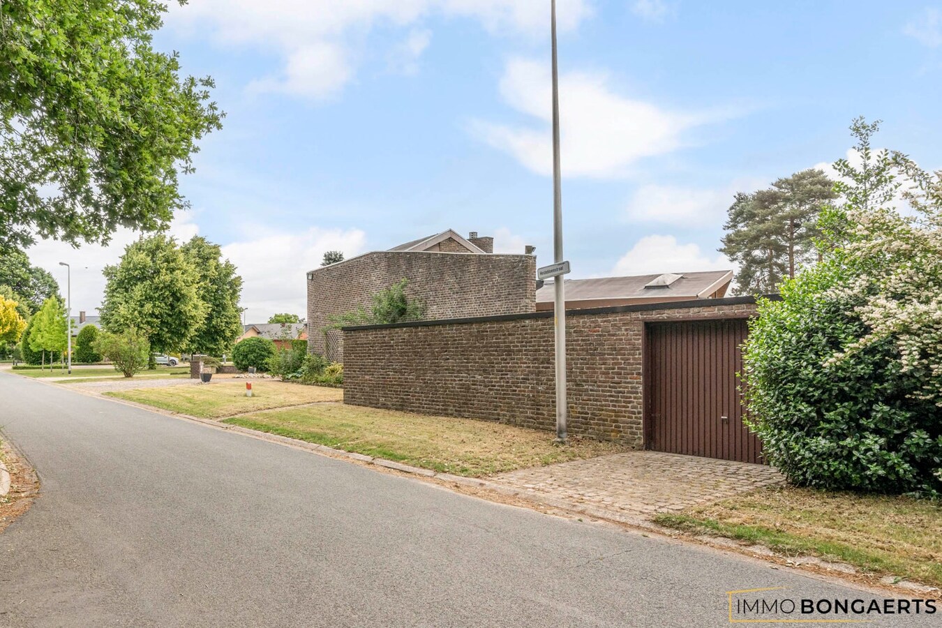 Ruime woning met vier slaapkamers 