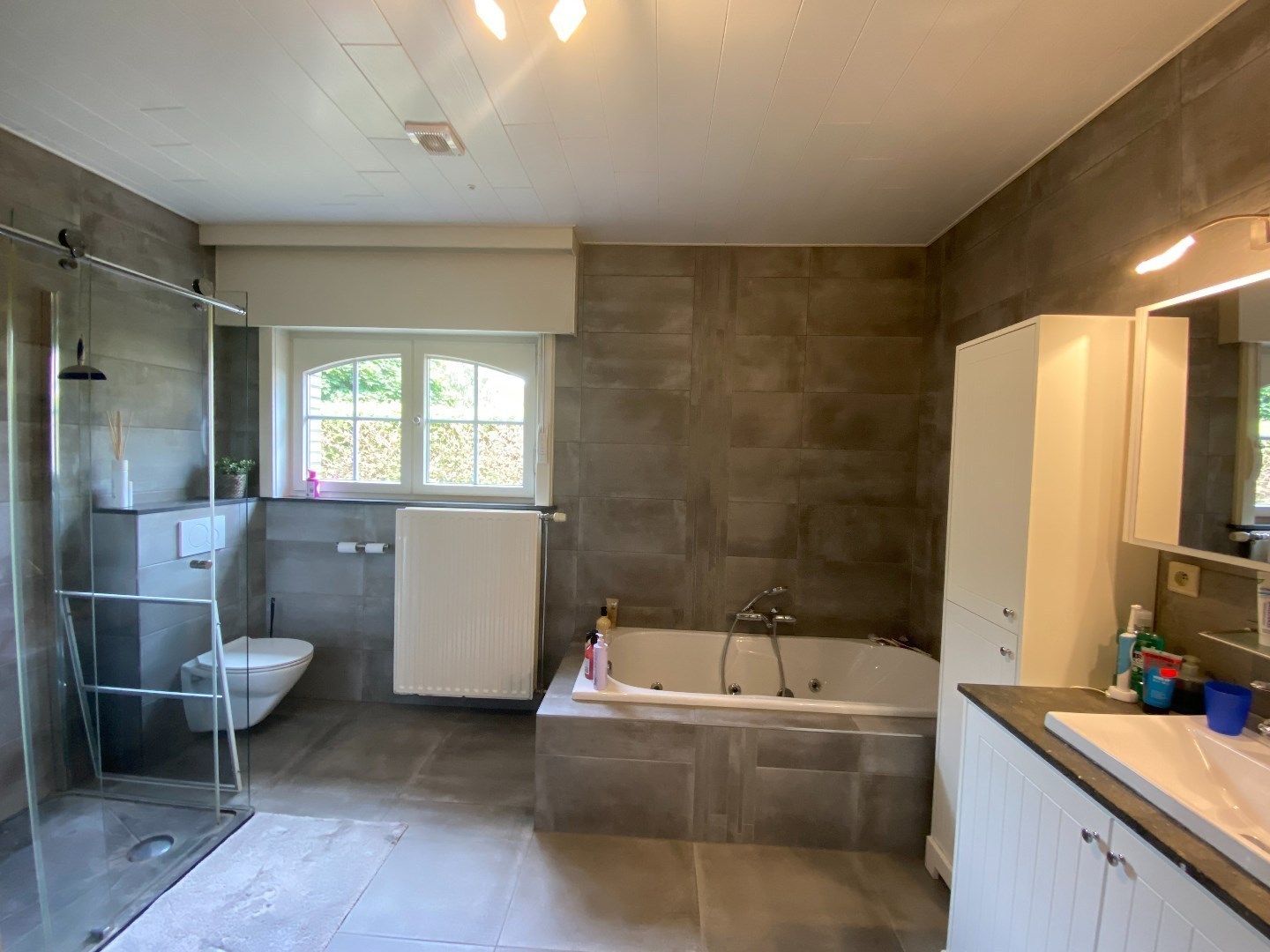 Residentieel gelegen woning met tuin en garage op 755 m² in de Bilkhage! 