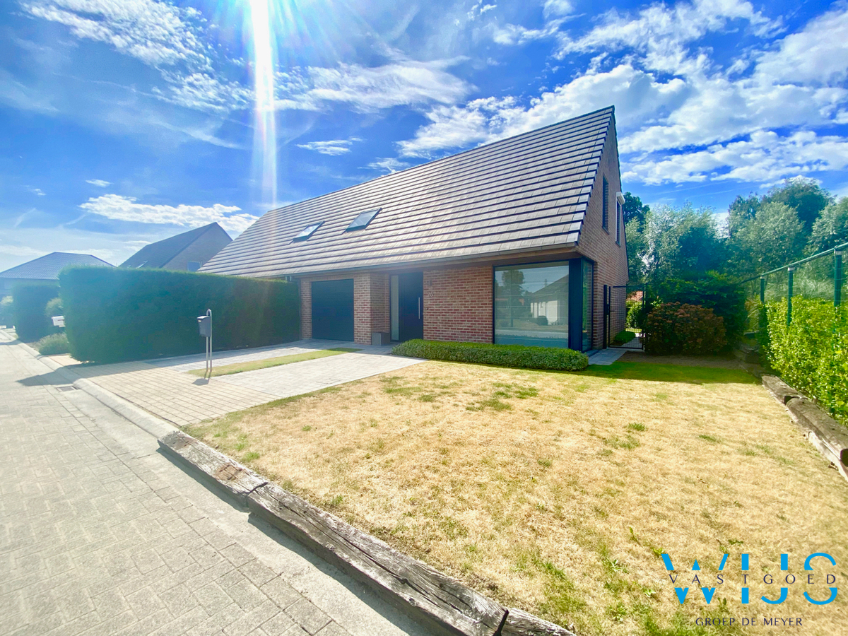 Tof woonhuis met tuin te Boekhoute ! 