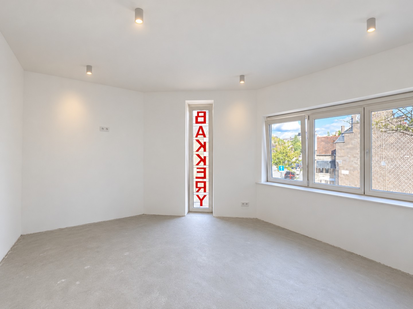 Ruim duplexappartement met 3 slaapkamers nabij Gent-Sint-Pieters 