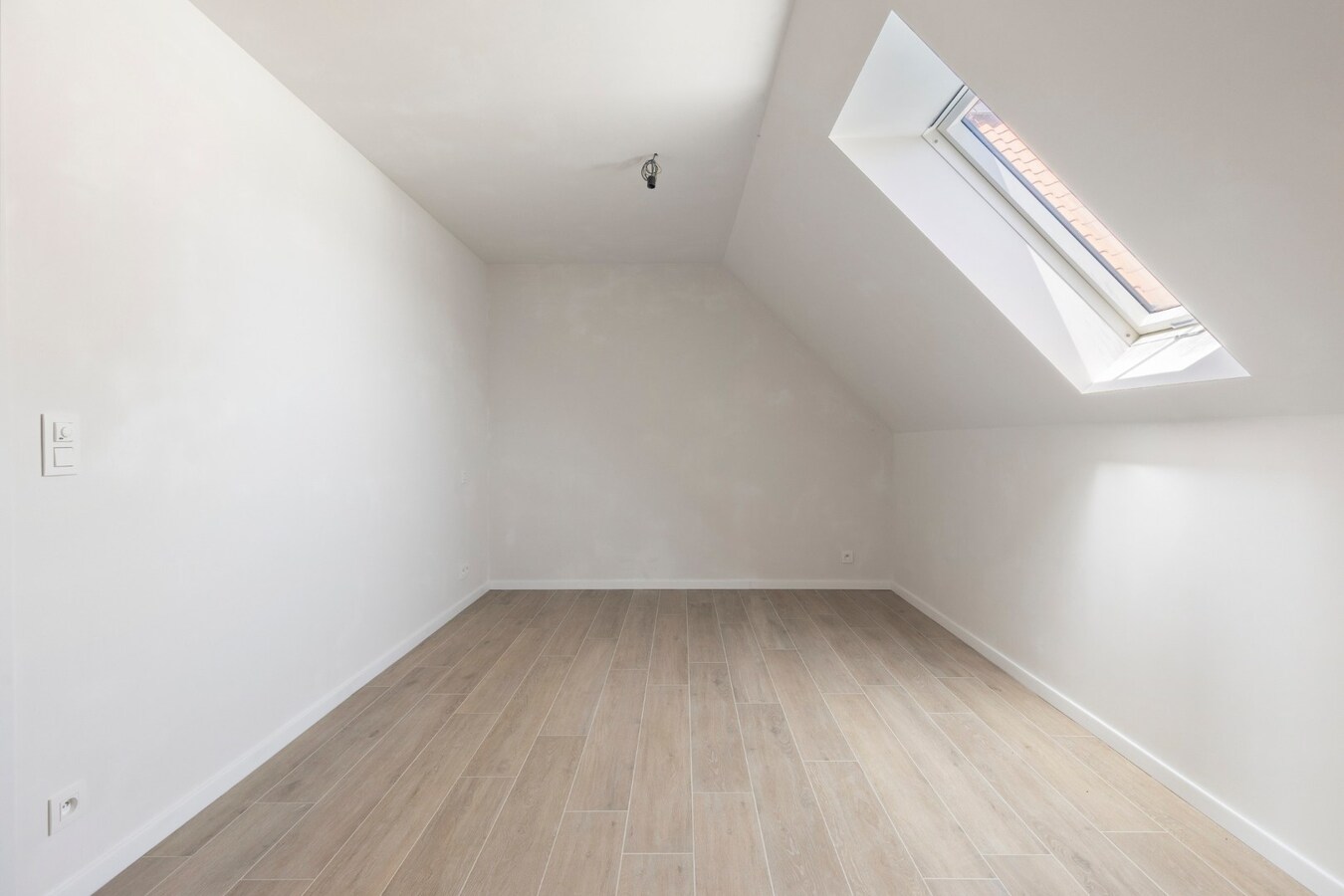 Verkoop onder registratierechten: nieuwe instapklare woning in Etikhove 