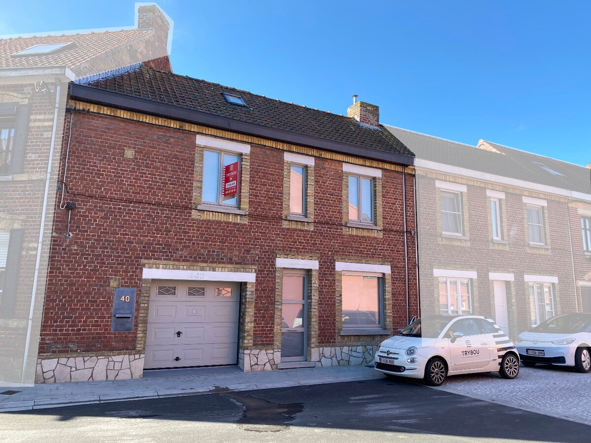 Rustig gelegen stadwoning te Ieper 