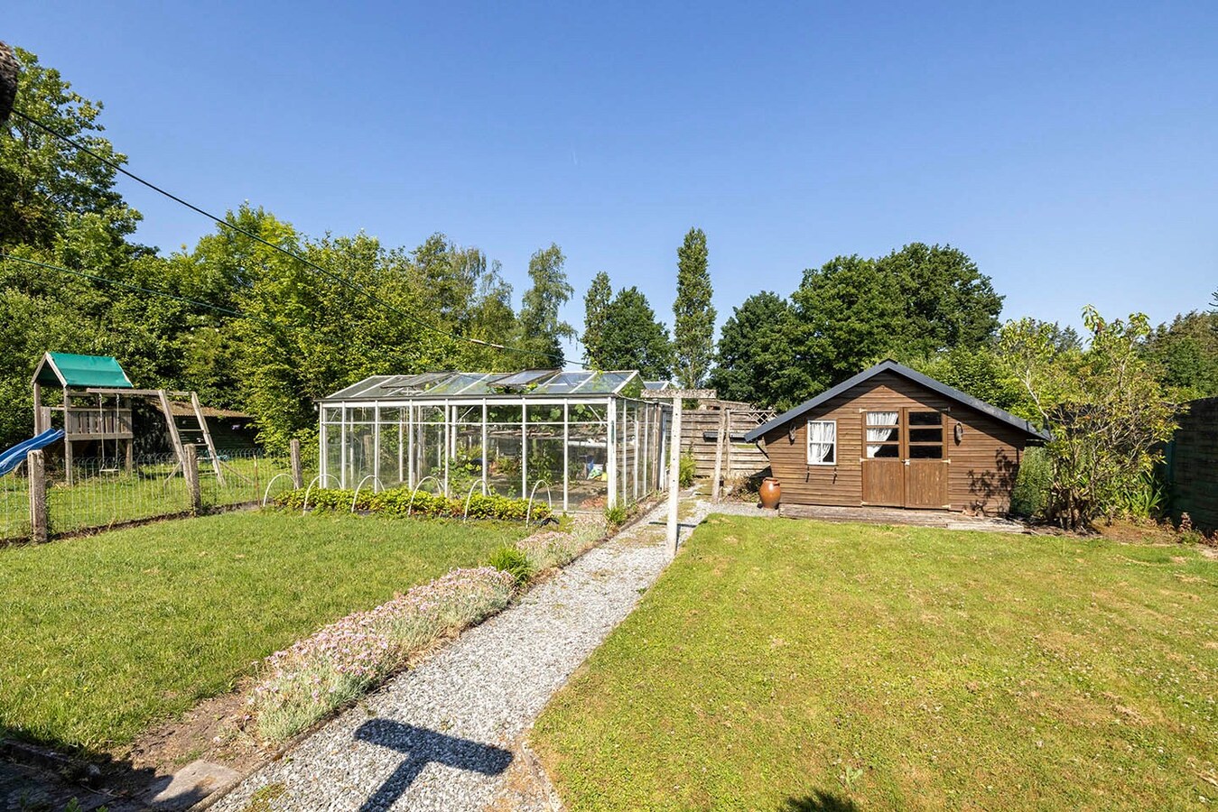 Ruime woning met tuin - 4 slpks - ideale locatie 