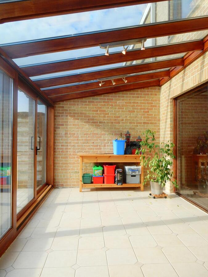 Instapklare woning met 4 slaapkamers in een kindvriendelijke buurt 