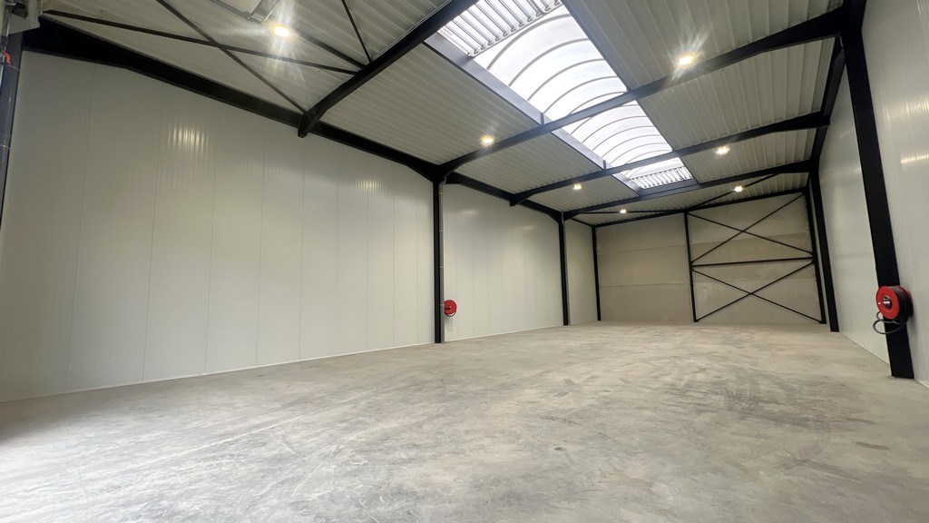 Nieuwbouw magazijnen te huur in Buggenhout