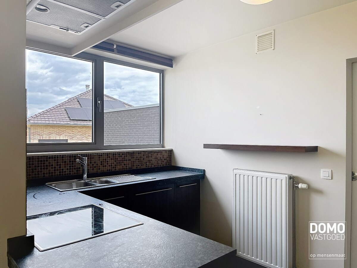 LICHTRIJK DUPLEXAPPARTEMENT MET ZUIDGERICHT TERRAS TE KERMT 