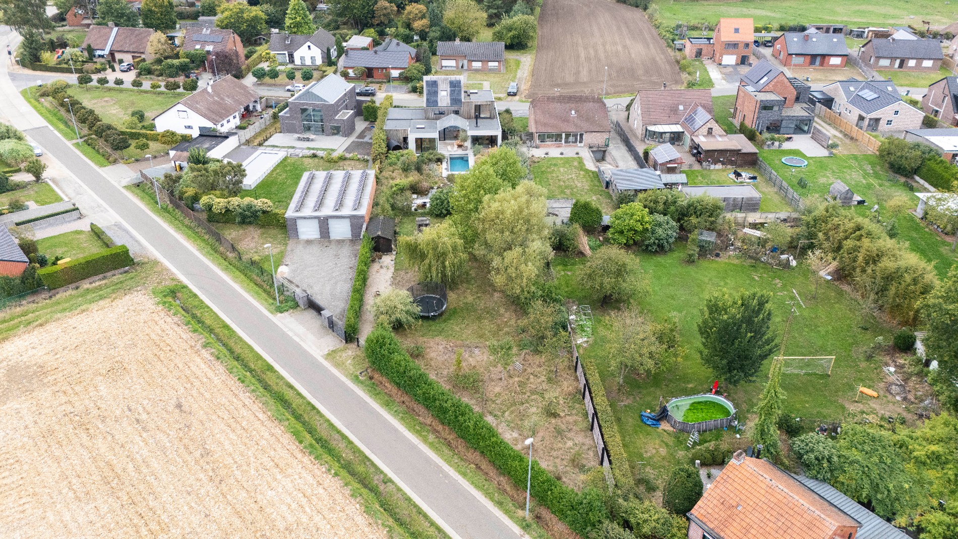 Exclusieve villa met praktijkruimte op perceel van 2001m² in Balen-Olmen 