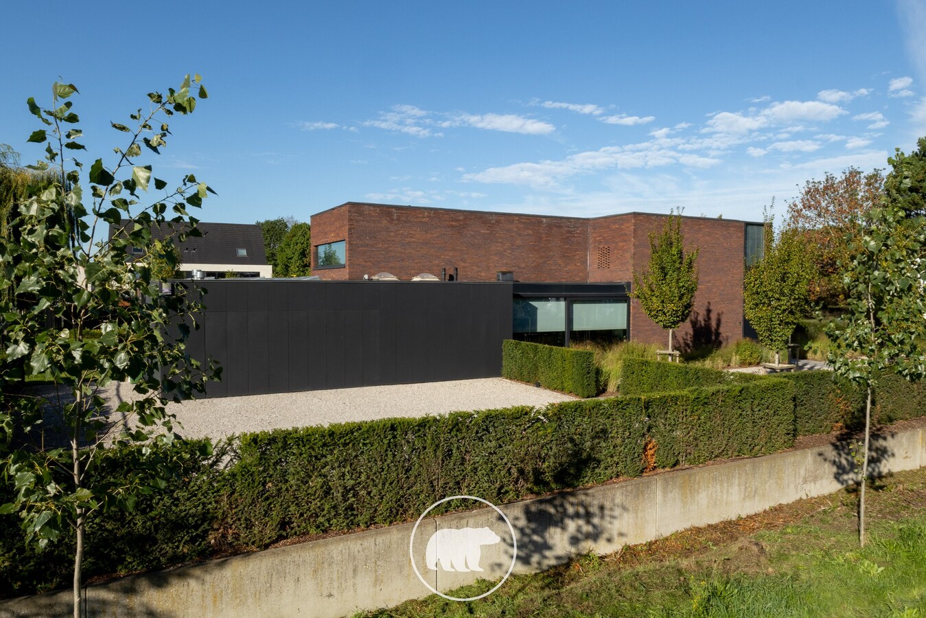 Buitengewone design villa op unieke ligging te Lochristi 