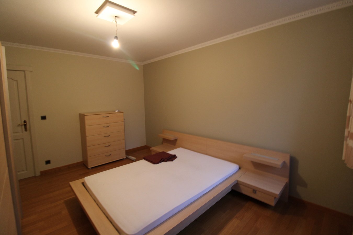 Prachtige bel-étagewoning in centrum Roeselare met 3 slaapkamers en garage 