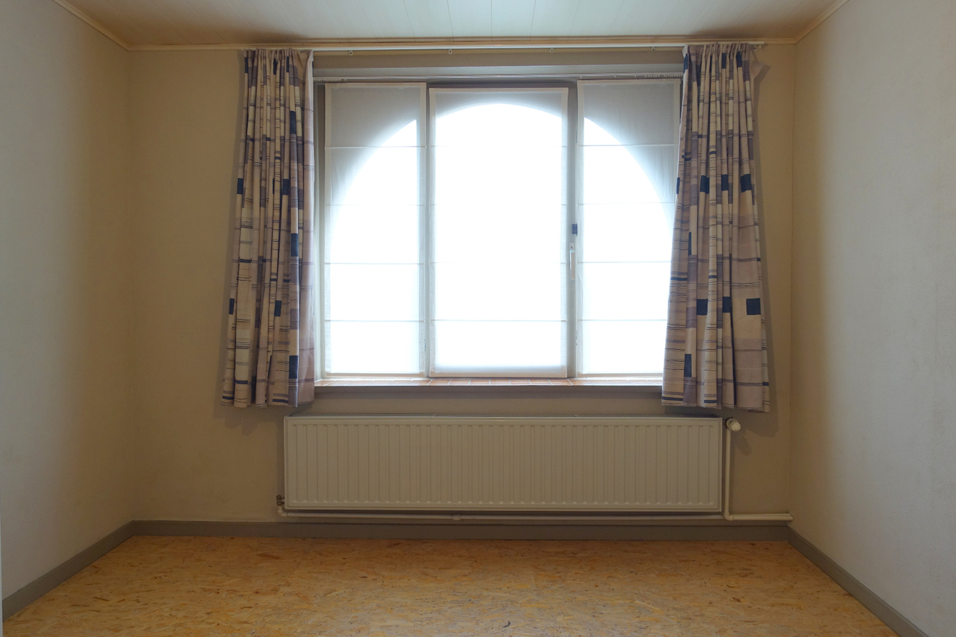 Ruime halfopen woning met tuin 