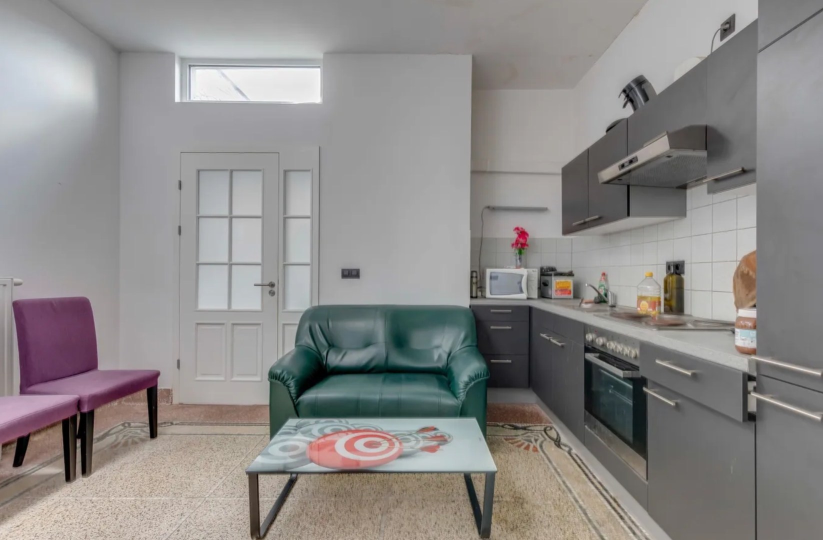 Vergunde en volledig verhuurde opbrengsteigendom op uitstekende locatie 