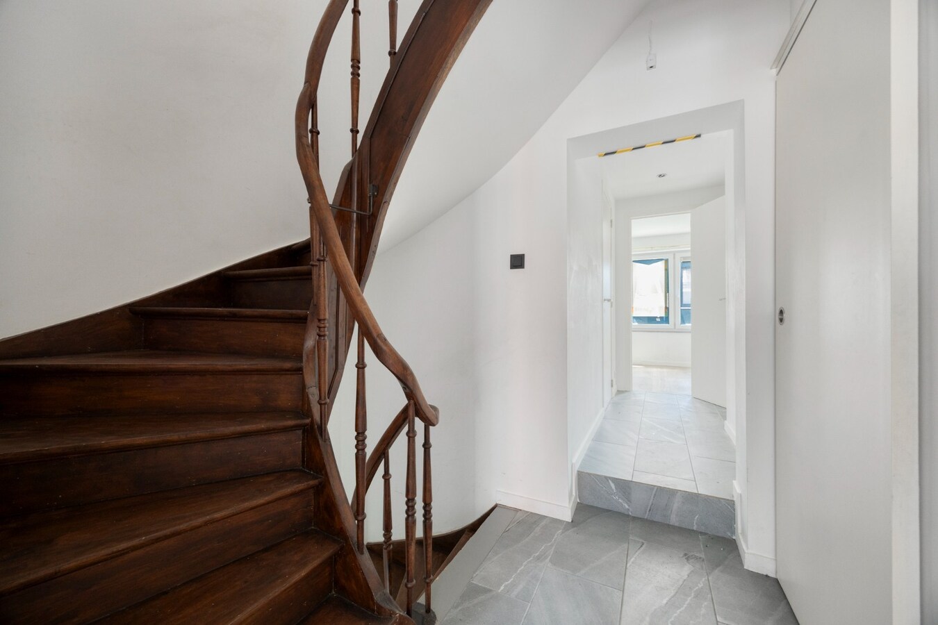 Prachtig gerenoveerde woning - 4 slaapkamers 