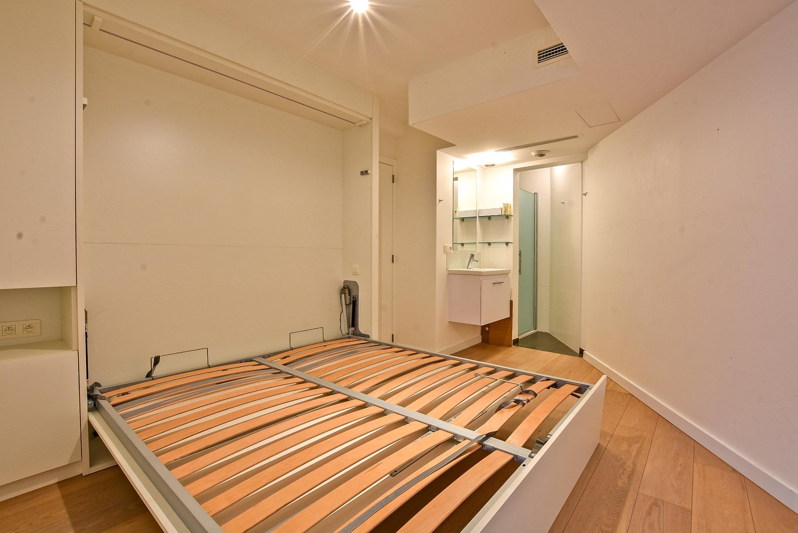 Luxueus praktisch appartement (122m² + 30 m²) met rondom terrassen te Nieuwpoort-Stad 