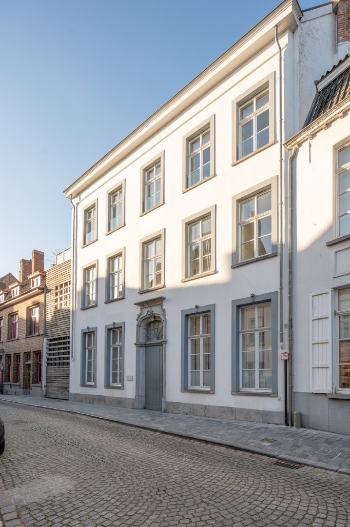 Stijlvol appartement met 2 slaapkamers en autostandplaats 