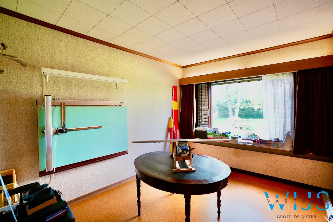 Schitterend woonhuis op een fantastisch perceel van 2859 m² te Drongen ! 