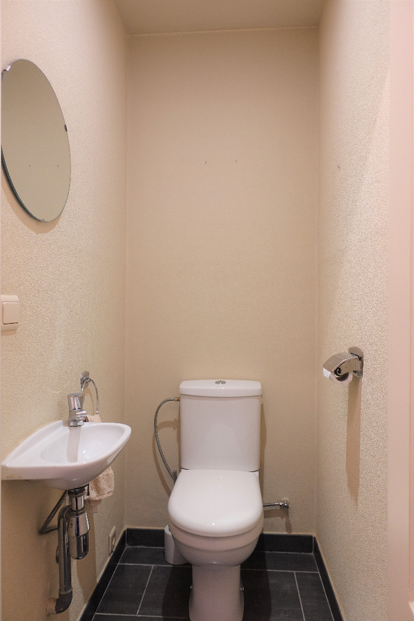 Charmante rijwoning nabij het dorp van Jabbeke 