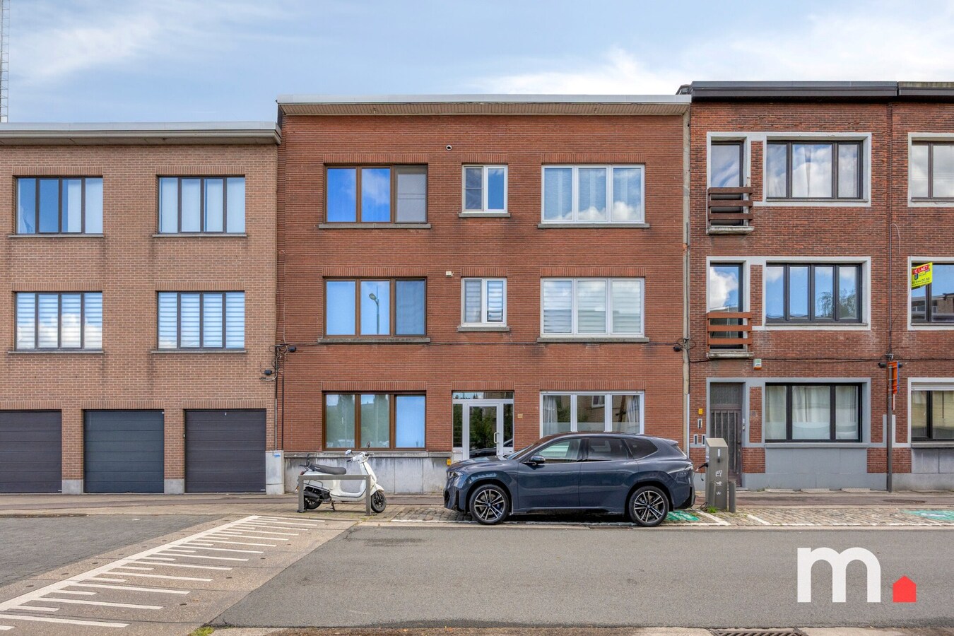 Stijlvol gelijkvloers appartement met privatieve tuin op een gegeerde ligging in Merksem 