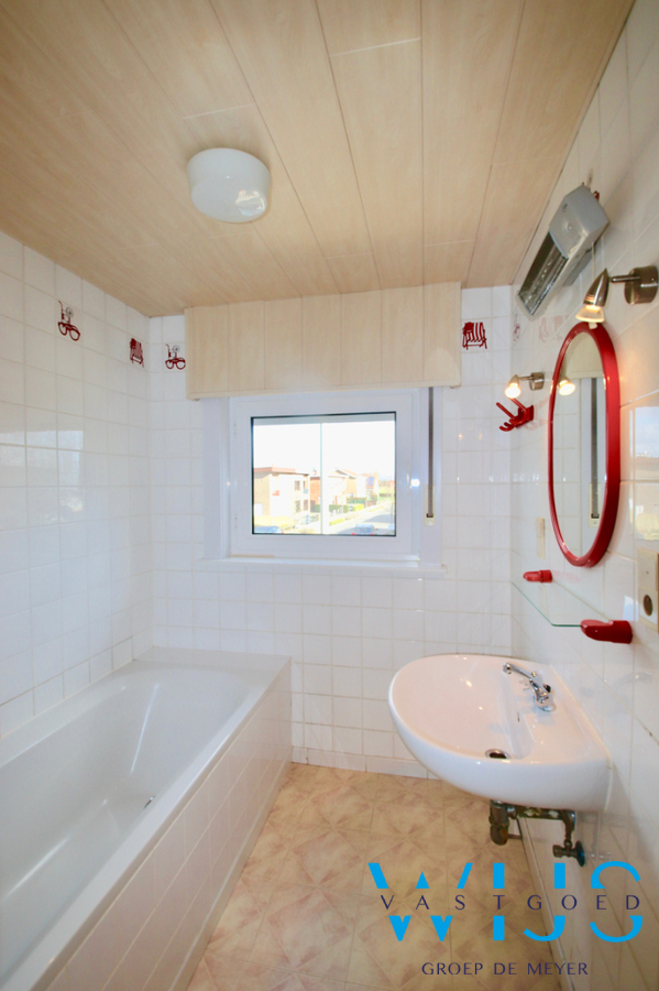 Stevige gezinswoning op TOPlocatie in Ertvelde ! 