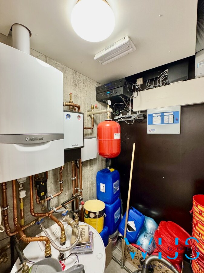 Instapklaar handelspand/lunchzaak in hartje Wachtebeke ! 