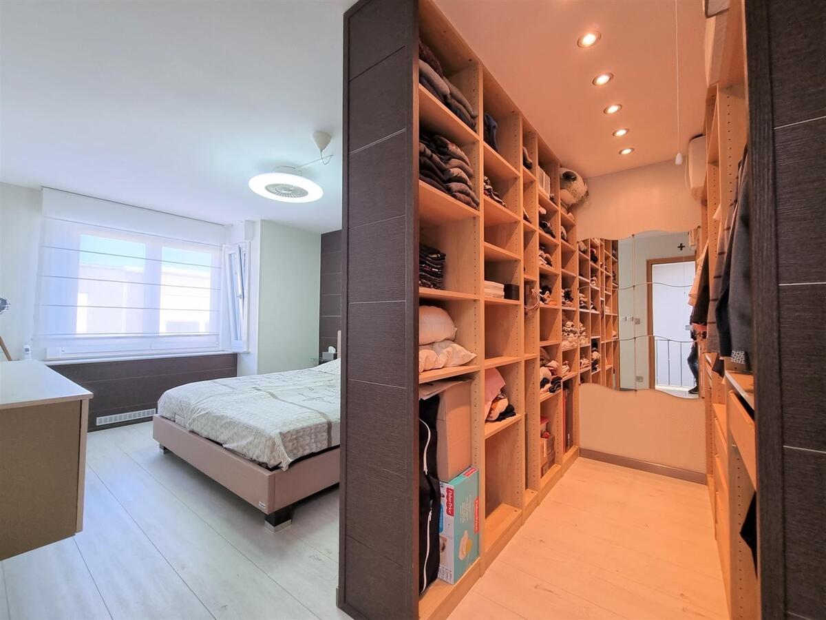 Goed gelegen, knappe bel-étagewoning met zongerichte tuin - Heist 