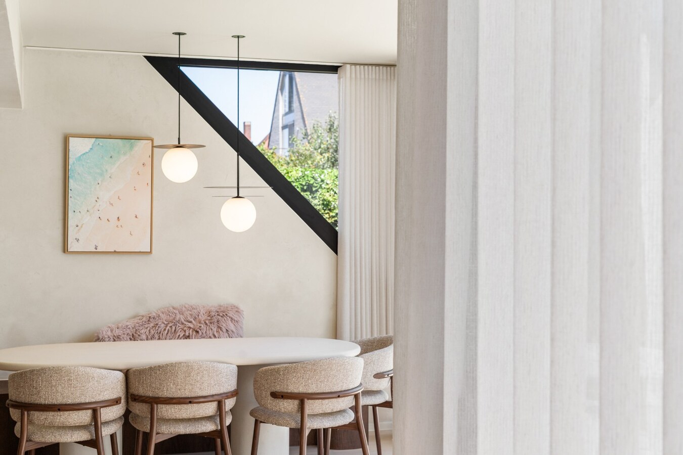 Exclusief gerenoveerde villa in een rustige doodlopende straat nabij het centrum van Knokke 