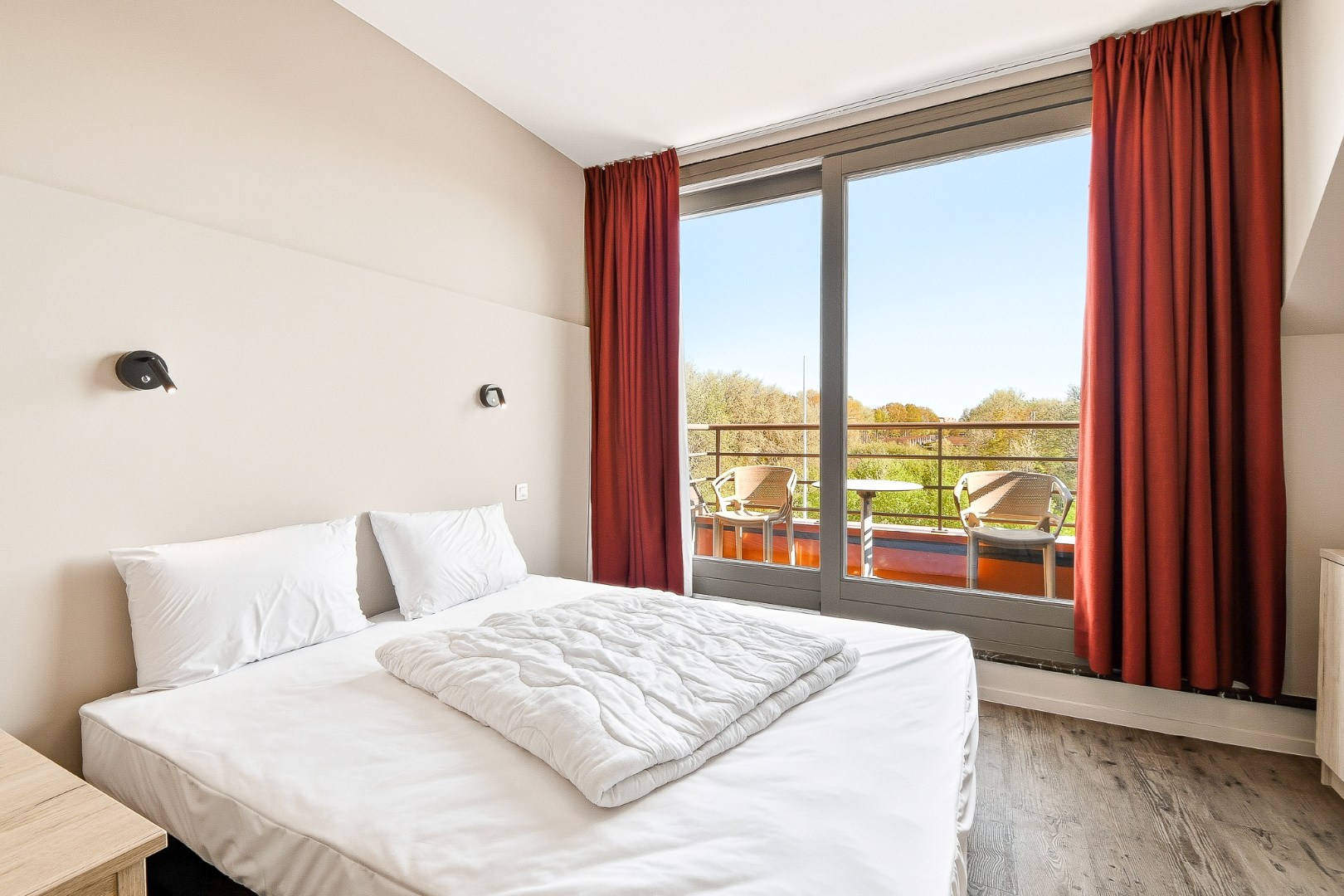 Vernieuwd gemeubeld vakantieappartement 