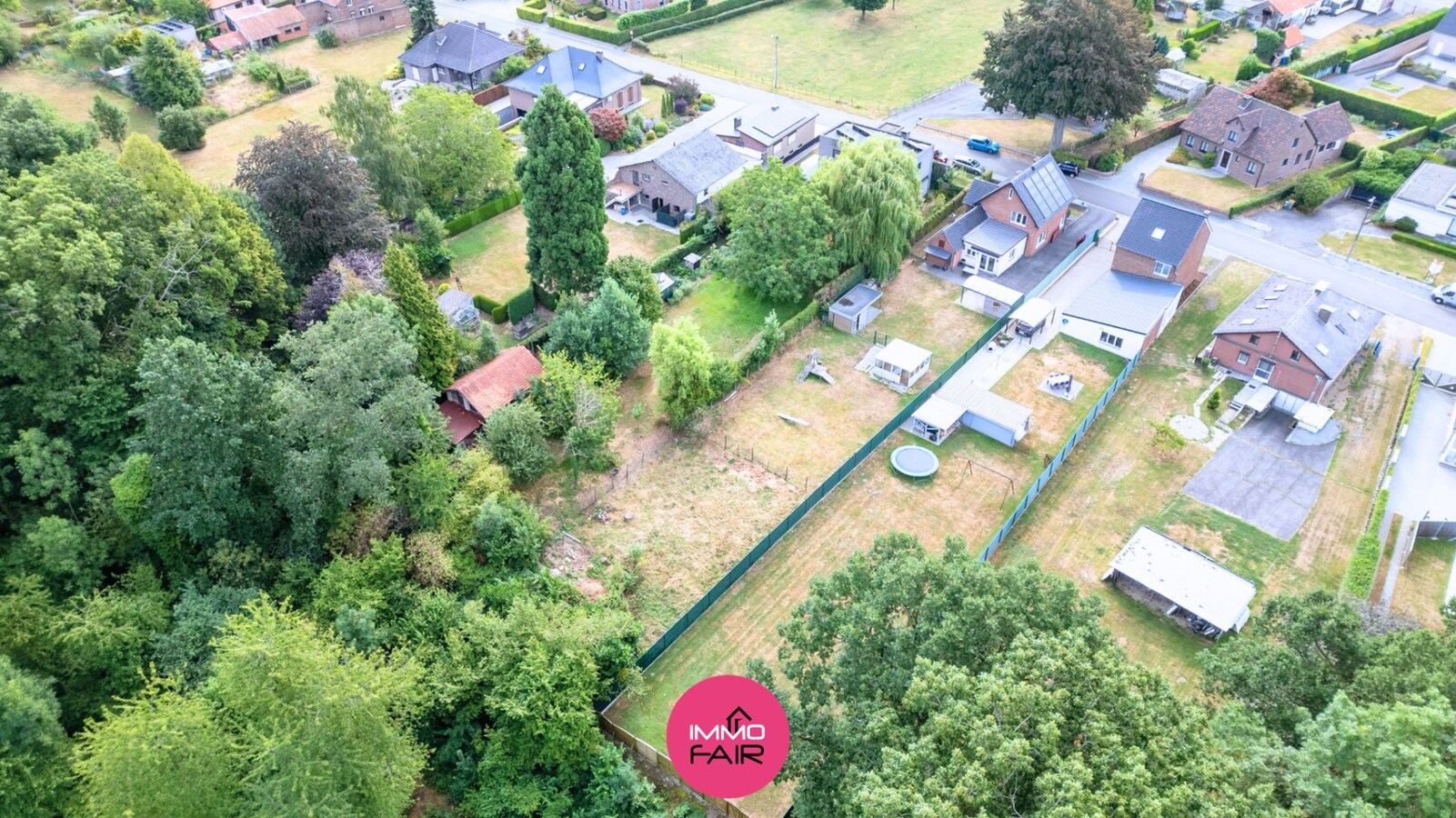 Royale, instapklare gezinswoning op geliefde locatie 