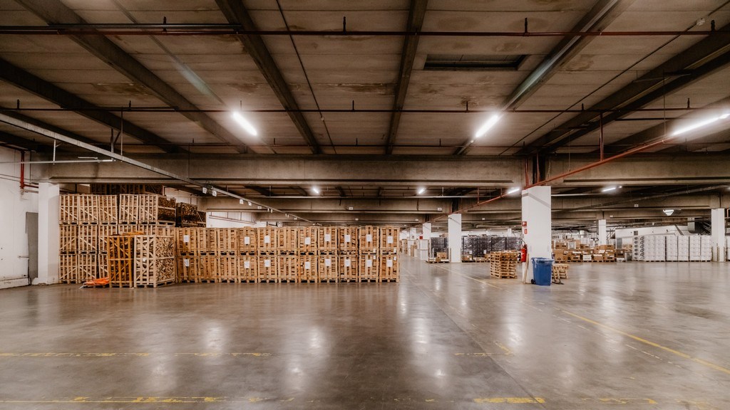 Logistiek bedrijfspand te huur in industriezone Z4 in Asse