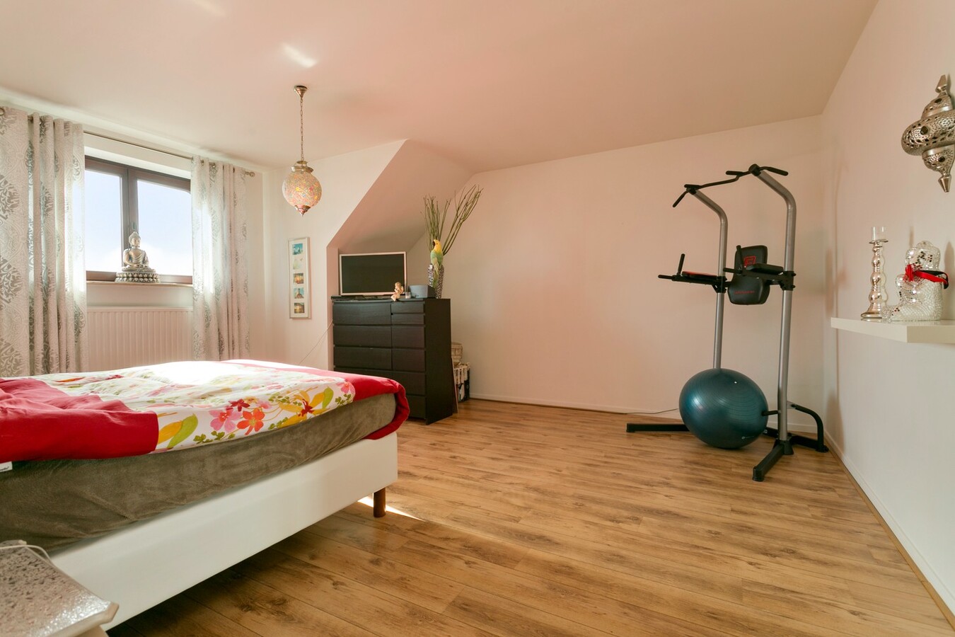 Ruime gezinswoning met polyvalente ruimte van 50 m² 