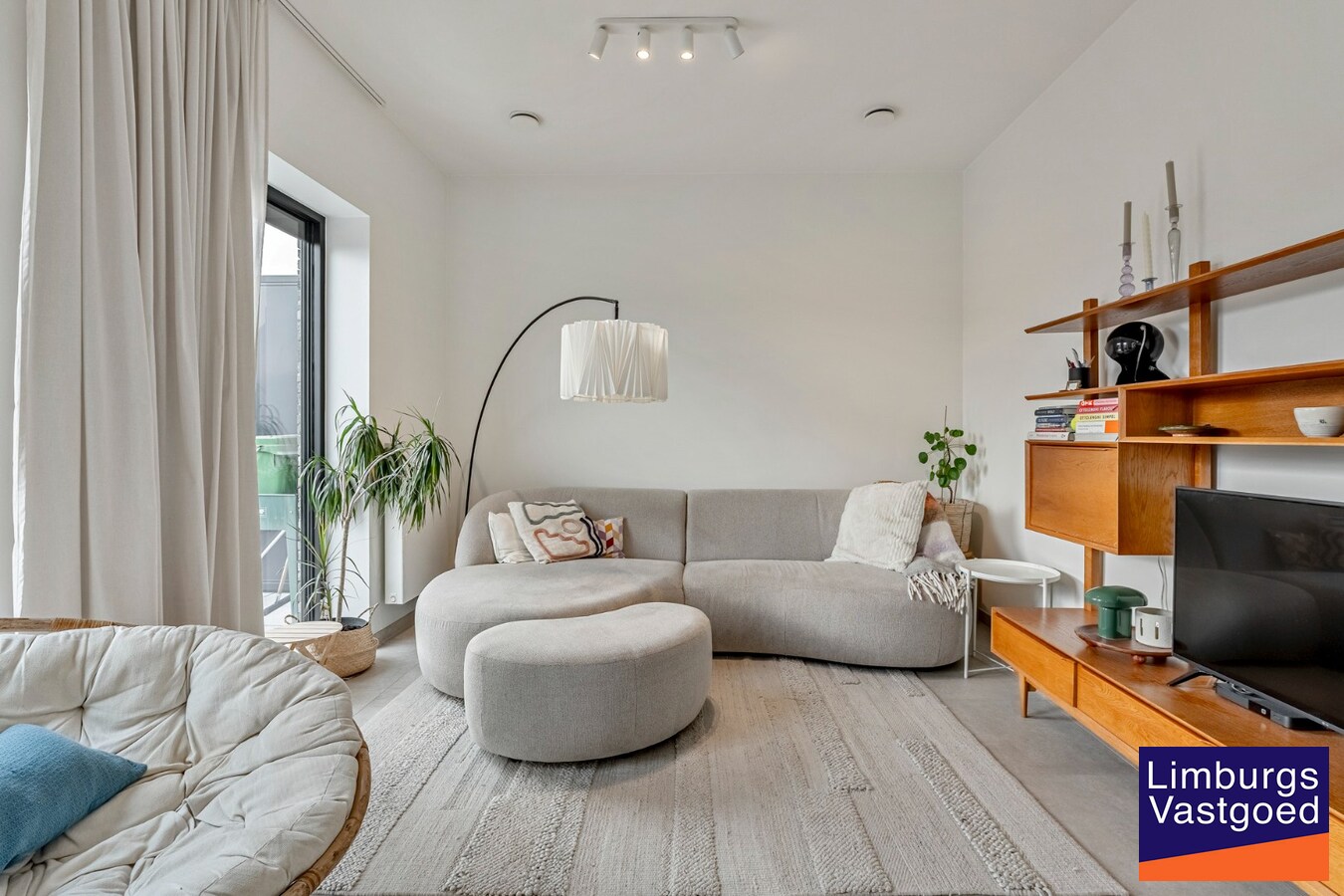 Lichtrijk BEN-appartement, 1 slpk, met ruim terras op toplocatie! 