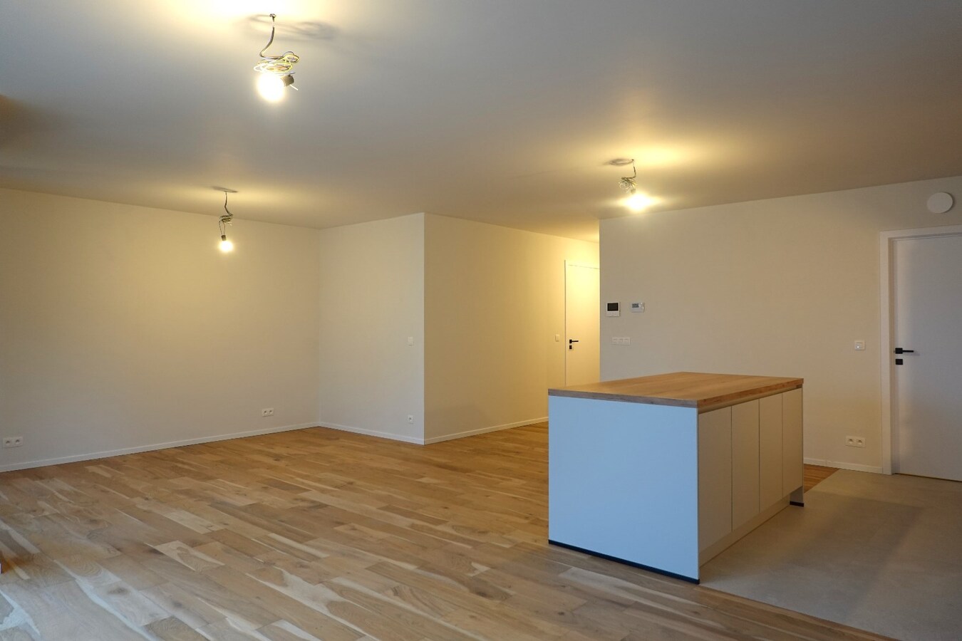 Prachtig afgewerkt nieuwbouwappartement in centrum De Haan met garagebox 