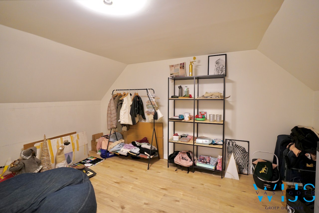 Instapklaar en verrassend ruim appartement op toplocatie in het centrum van Ertvelde! 