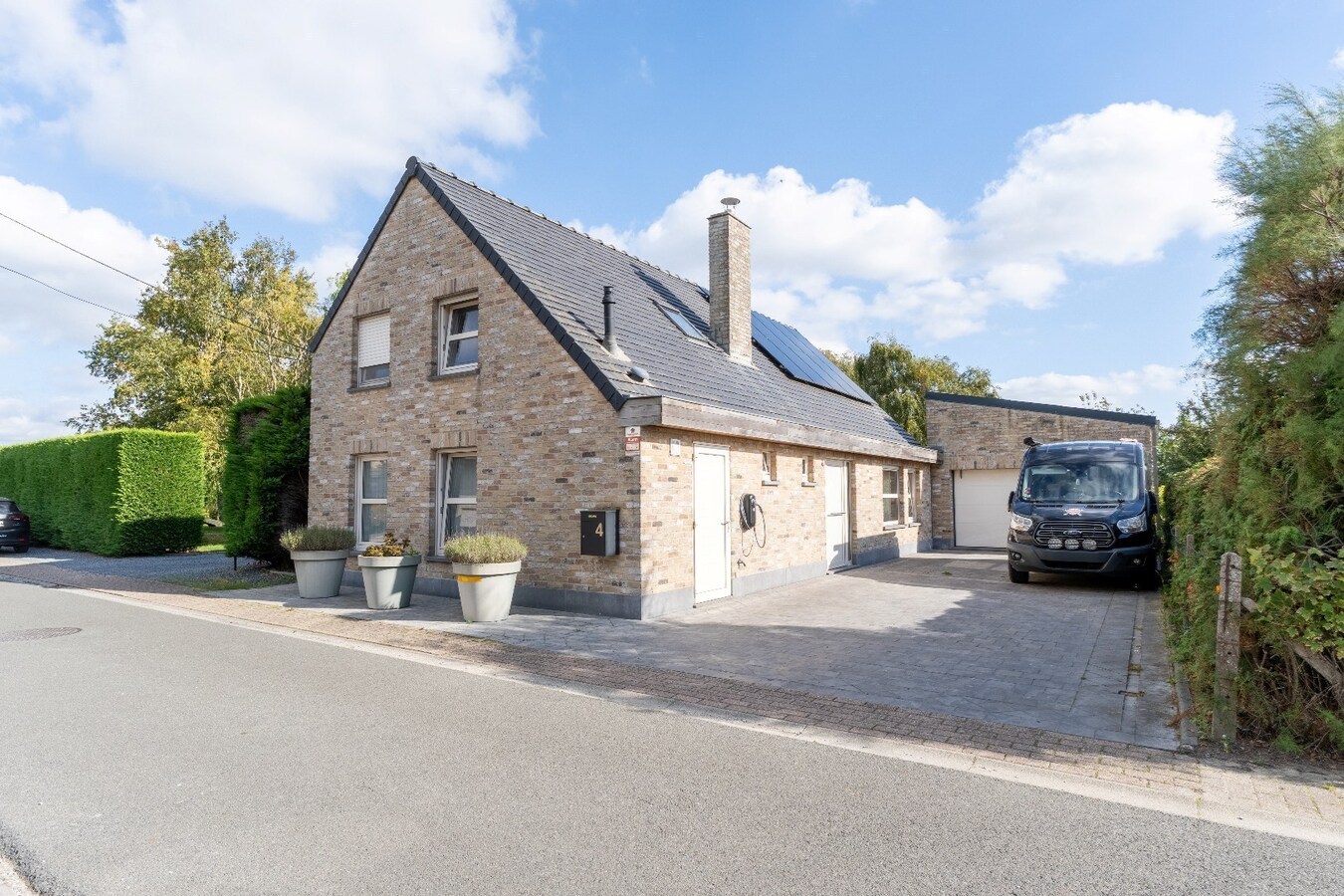 🏡 Te koop in Houthulst – Ruime open bebouwing op 600 m² met grote garage 